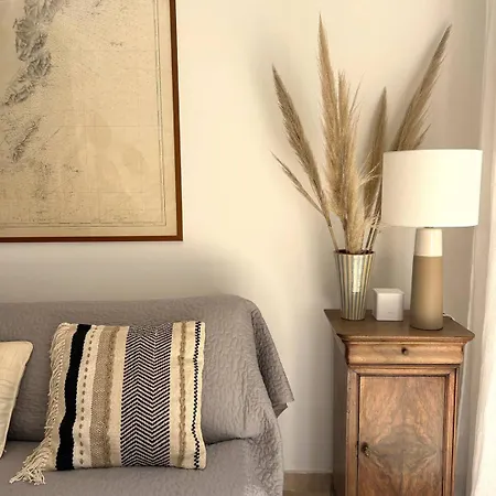 Mini-villa A 5 Minutes De La De Santa Giulia Villa