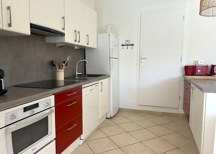 Mini-villa A 5 Minutes De La De Santa Giulia Villa *